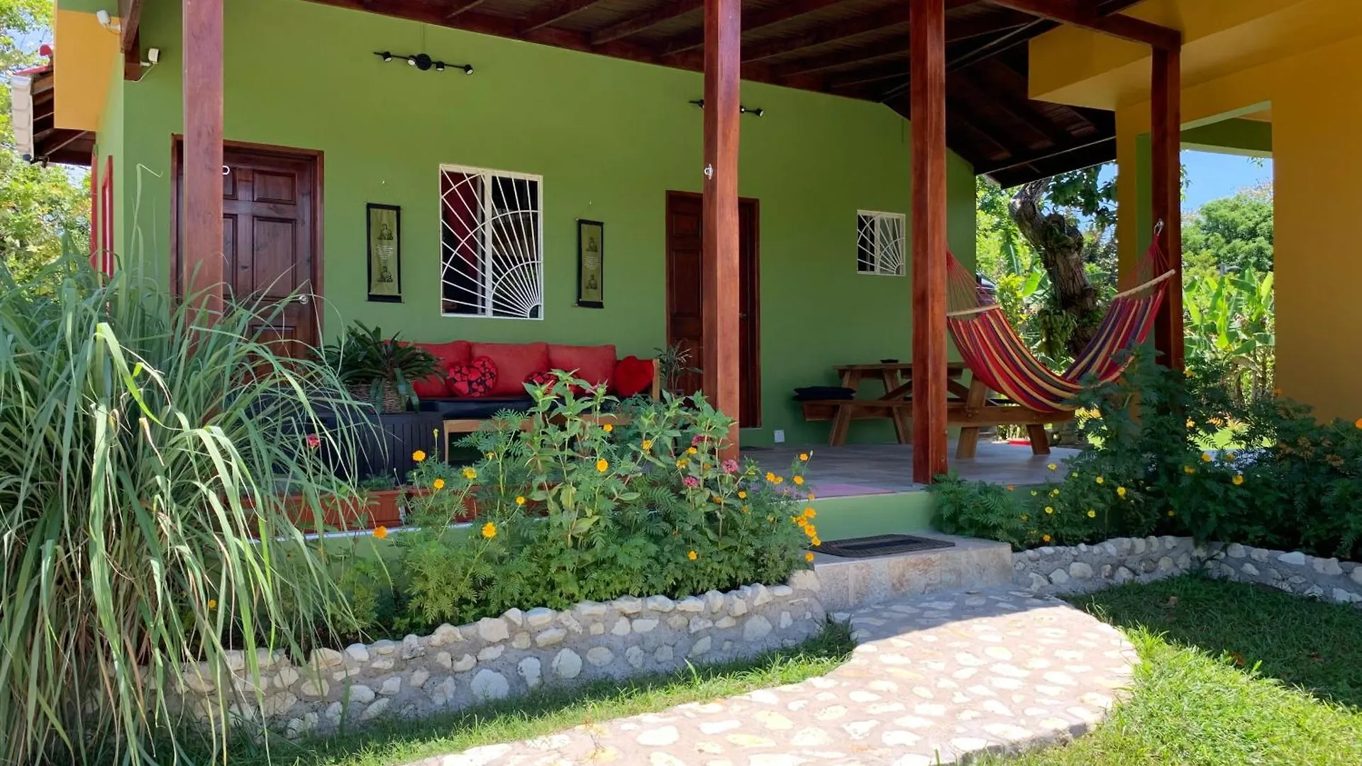 Green Queendom Farm And Lodging Oracabessa Jamaica