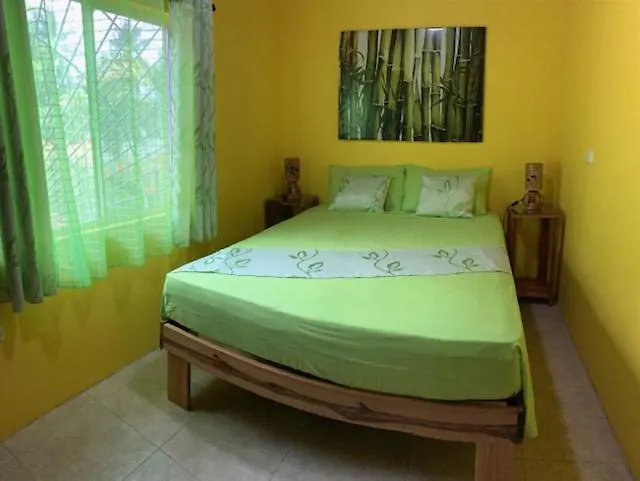 Green Queendom Farm And Lodging Oracabessa Vandrarhem